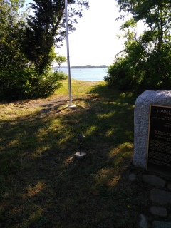 Donald Haviland Memorial next to a beach access trail.